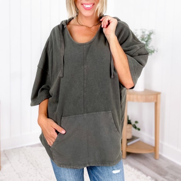 🤩 NWT Olive Mono B top - Picture 2 of 7